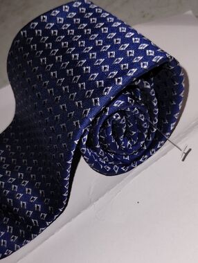 Lanvin Paris 100% Silk Tie Blue Awith Gray White Geometric Shapes